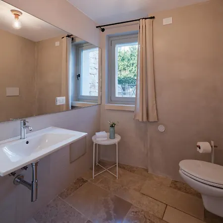 Opuntia Trulli E Lamie 10, Emma Villa Conversano